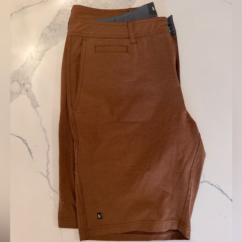 Linksoul Golf Shorts - Picture 2 of 4